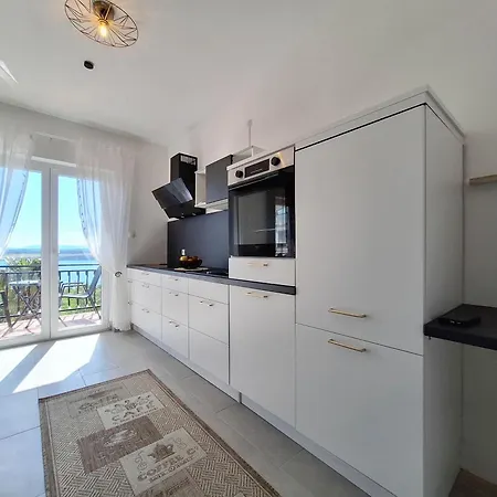Fruk Appartement Jadranovo